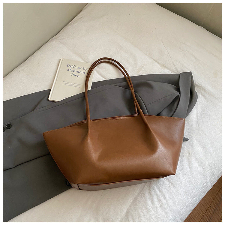 Retro Casual Large-Capacity Shoulder Bag THRU7