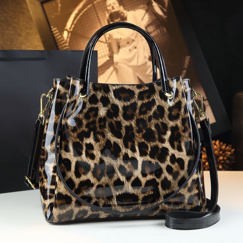 Stylish Textured And Colorful Crocodile-Print Womens Shoulder Bag THRU7