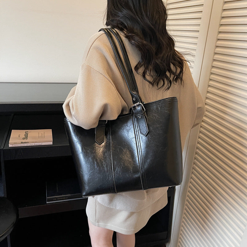 Casual Versatile Fashionable Womens Handbag THRU7