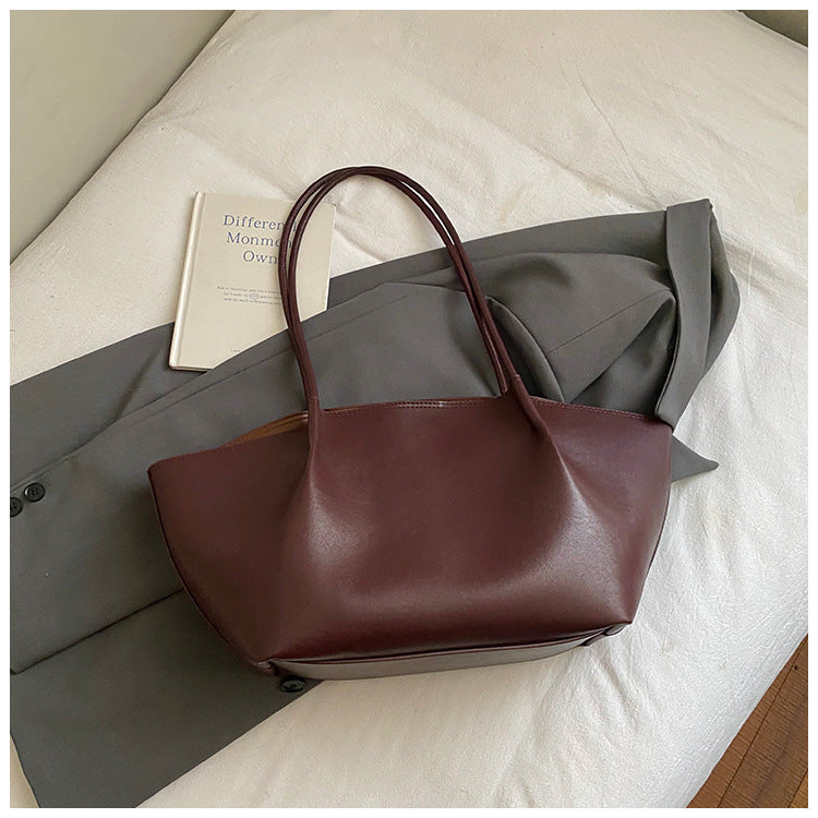 Retro Casual Large-Capacity Shoulder Bag THRU7