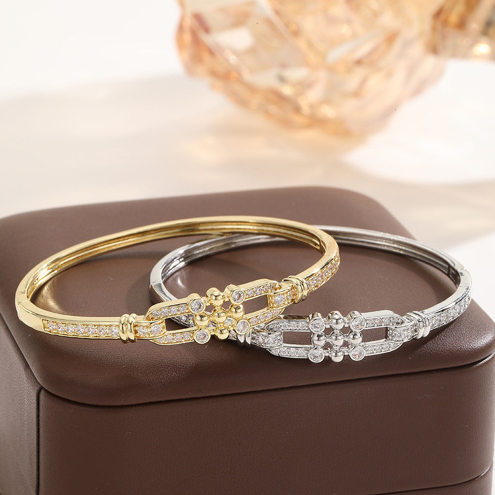 Middle Eastern-style Fashion Horseshoe Buckle Bracelet For Women Light Luxury Vibe THRU7