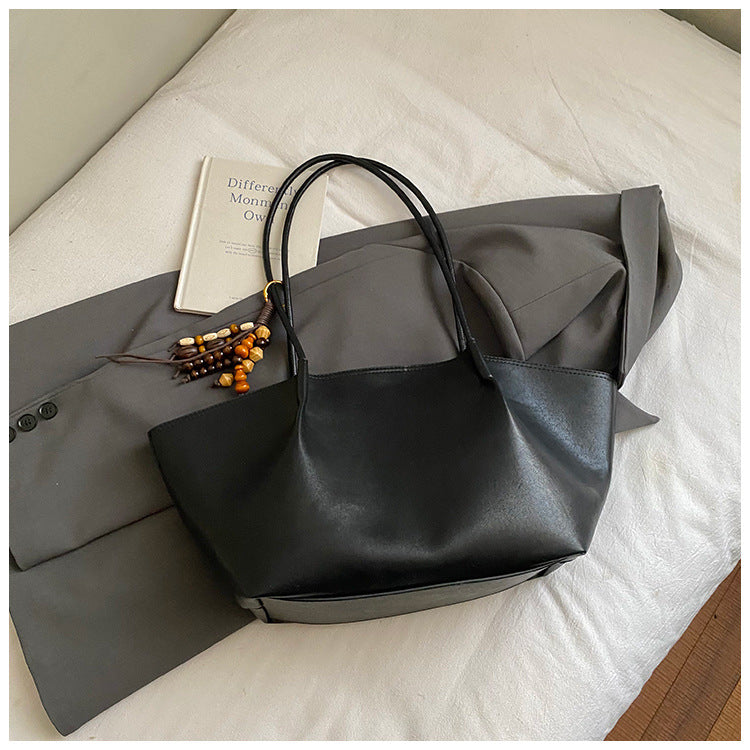 Retro Casual Large-Capacity Shoulder Bag THRU7