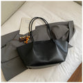 Retro Casual Large-Capacity Shoulder Bag THRU7