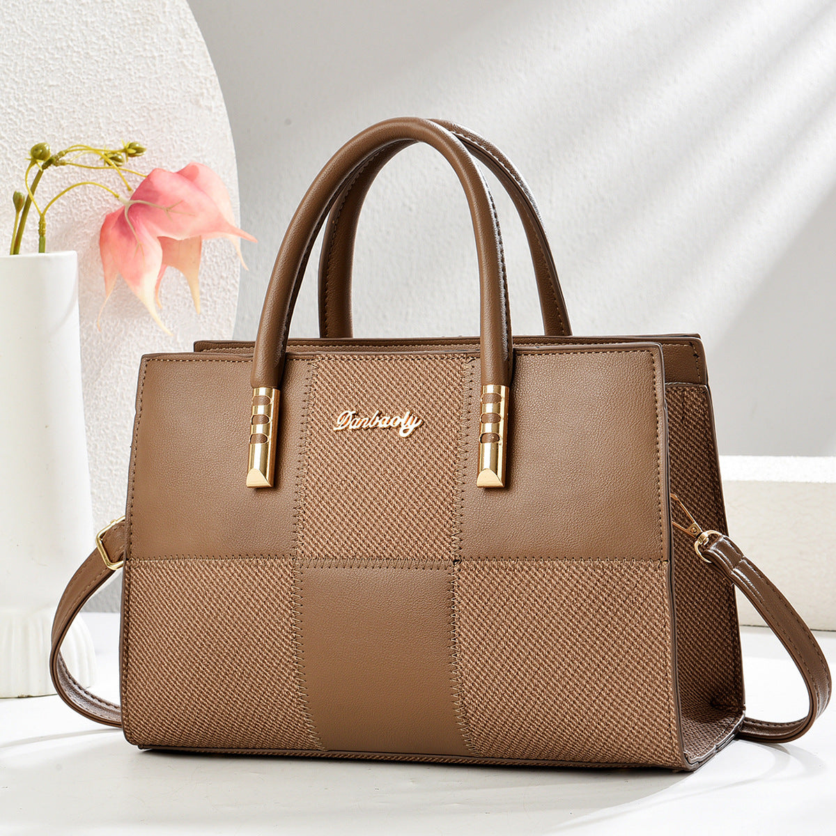 New Stylish Large-capacity Womens Tote Bag With A Bold Color-block Patchwork Design THRU7