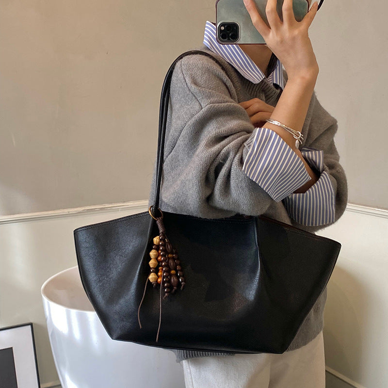 Retro Casual Large-Capacity Shoulder Bag THRU7