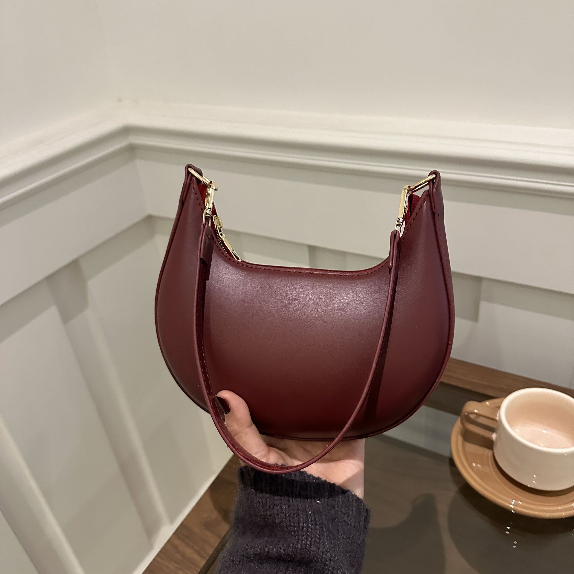 Niche Crescent New Simple All-Match Textured Shoulder Bag For Women THRU7